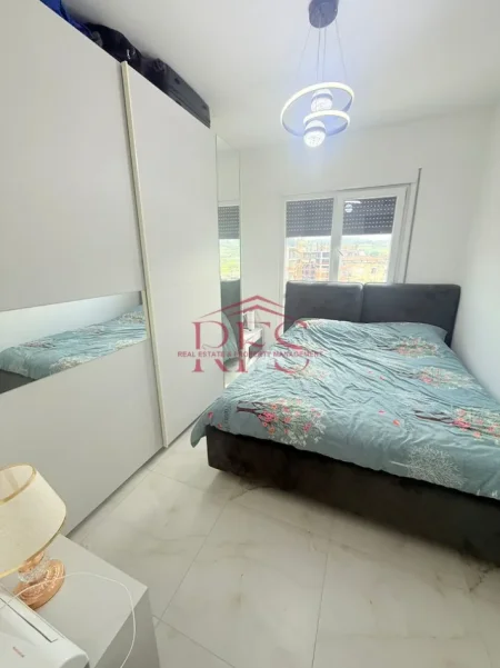 🌊✨ Super mundesi – Shitet apartament 1+1 vetëm 150m nga plazhi në Golem! ✨🏡