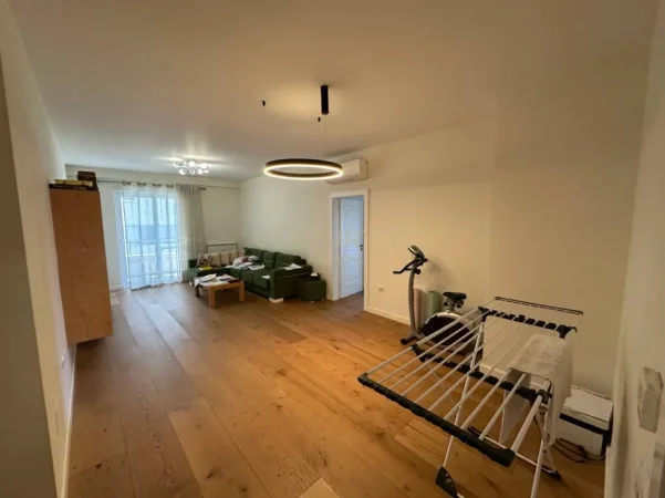 Tirane, shitet apartament 2+1 Kati 3, 151 m² 225.000 € (kinostudio)