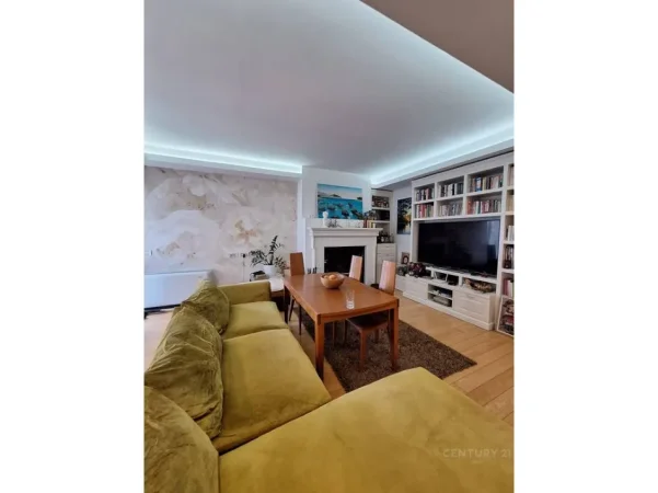 Tirane, jepet me qera apartament 3+1+Ballkon Kati 3, 127 m² 1.200 € (rruga e kavajes)