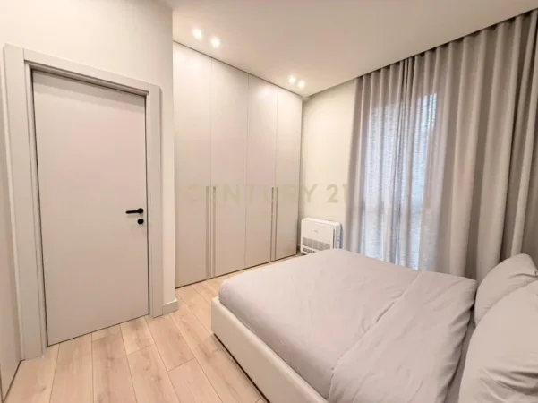 Tirane, jepet me qera apartament 2+1+Ballkon Kati 1, 77 m² 1.400 € (rruga e kosovareve)