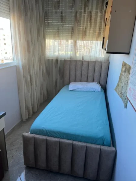 Tirane, jepet me qera apartament 2+1 Kati 7, 75 m² 550 € (Ish Parku I Autobusave)