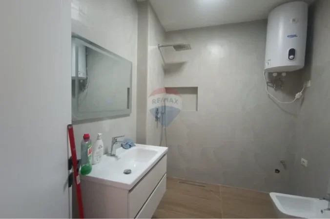 Tirane, shitet apartament , 87 m² 188.000 € 
