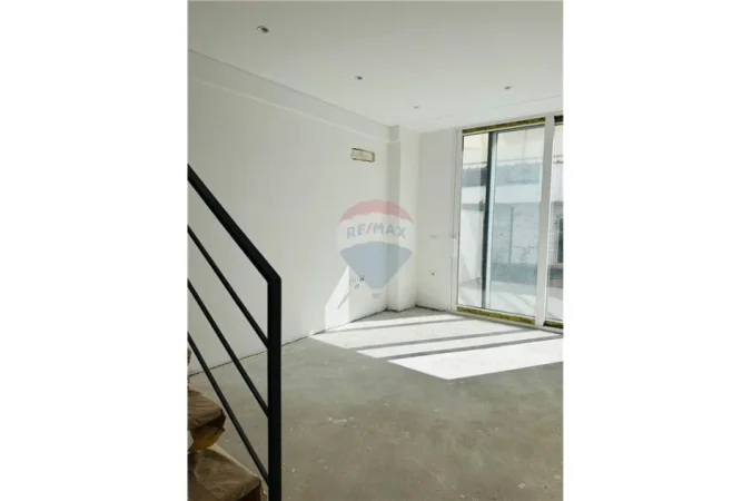 Sarande, shitet apartament , 130 m² 165.000 € (Gjashtë)