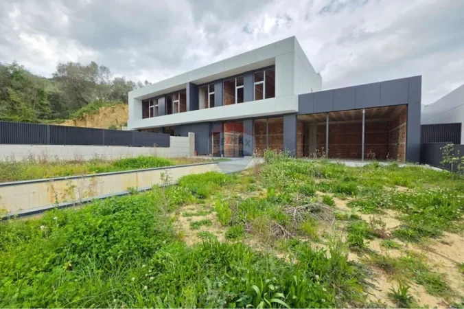 Tirane, shitet Vile , 521 m² 620.000 € 
