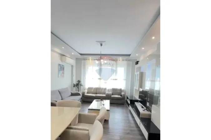 Tirane, shitet apartament , 93 m² 258.000 € (Kopshti Zoologjik)