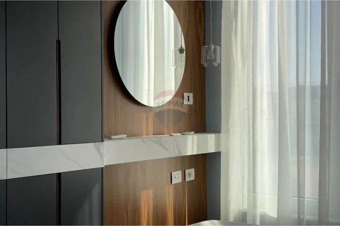 Tirane, shitet apartament , 80 m² 