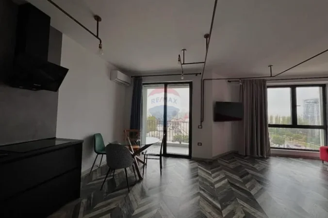 Tirane, shitet apartament , 65 m² 