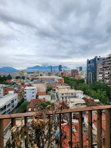 ✨️Me Qira Ultra Zyrë 124m² (📍Garden Building )  ndarë në 3 ambiente pune KATI 7 (Pamje Panoramike) 1000€/Muaj 💥💥