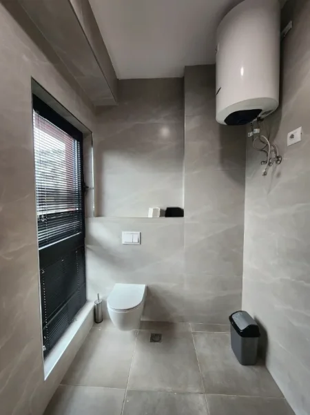 ✨️Me Qira Ultra Zyrë 124m² (📍Garden Building )  ndarë në 3 ambiente pune KATI 7 (Pamje Panoramike) 1000€/Muaj 💥💥