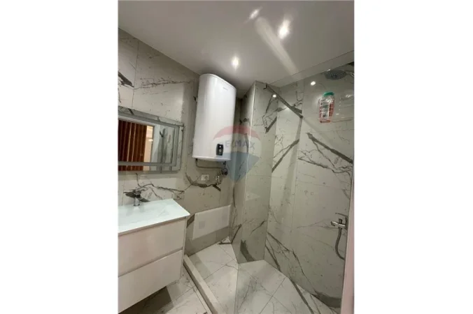 Tirane, jepet me qera apartament , 95 m² 850 € 