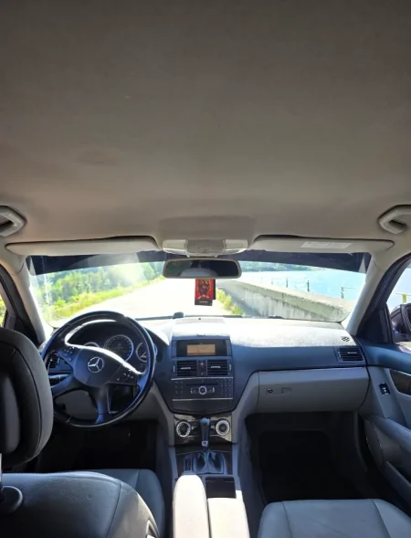 Tirane, shes makine Mercedes-Benz C220 CDI Nafte, e zeze automatik Kondicioner 245.000 km 4.900 €