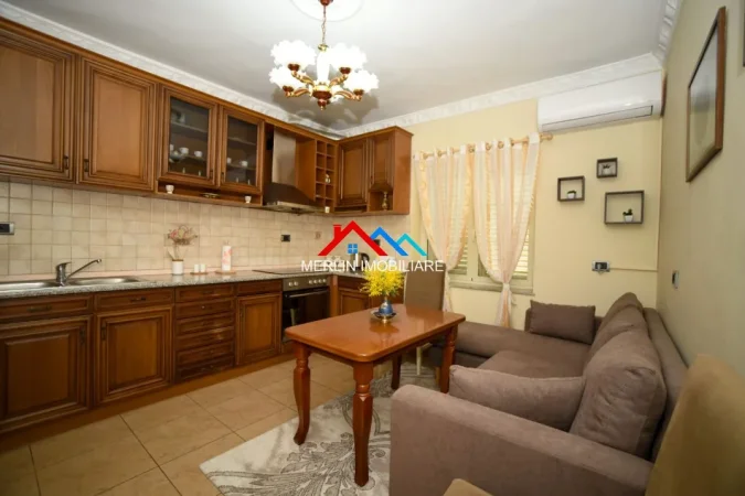 Tirane, jepet me qera apartament 2+1+Ballkon Kati 1, 86 m² 680 € (RRUGA MINE PEZA)