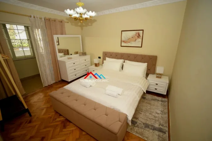 Tirane, jepet me qera apartament 2+1+Ballkon Kati 1, 86 m² 680 € (RRUGA MINE PEZA)