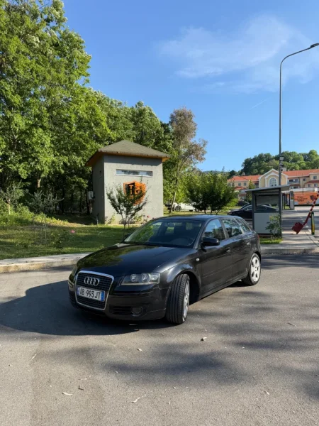 Tirane, jap me qera makine Audi A3 Nafte, e zeze manuale Kondicioner 250.000 km 20 €