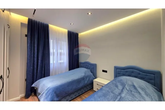 Vlore, shitet apartament 2+1 Kati 4, 102 m² 245.000 € (Rruga Cameria, Lungomare, Vlore)