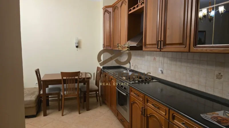 Tirane, jepet me qera apartament 2+1+Ballkon Kati 6, 75 m² 450 € (fresk)