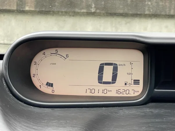 Tirane, shes makine CITROEN C3 PICASSO Nafte, gri metalizato manuale Klima 170.000 km 5.200 €
