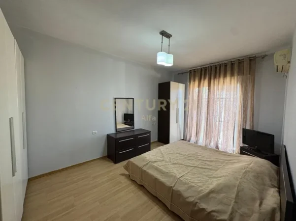 Tirane, shes apartament 2+1 Kati 5, 94 m² 206.800 € (Pazari i Ri)