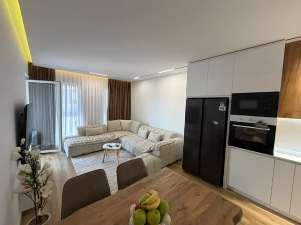 Tirane, shitet apartament 2+1 , 145.000 € (UNIVERS CITY)