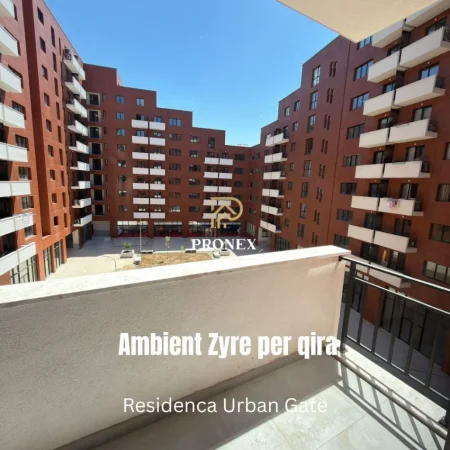 Tirane, jepet me qera ambjent biznesi Kati 3, 70 m² 450 € (Astir)