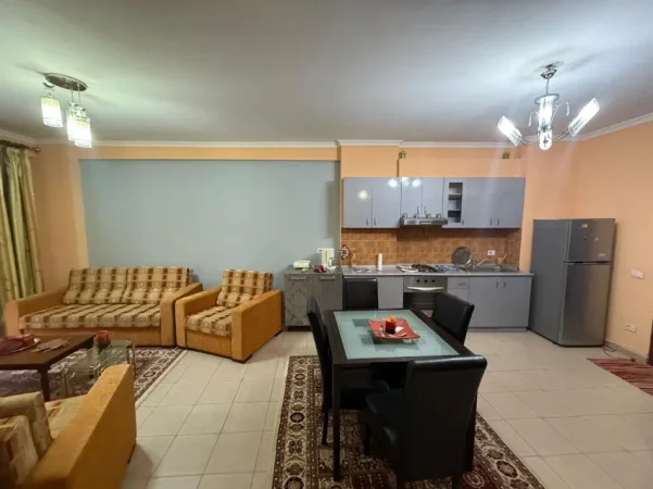 Tirane, jepet me qera apartament 1+1+Aneks+Ballkon Kati 2, 80 m² (prane bar artisti)