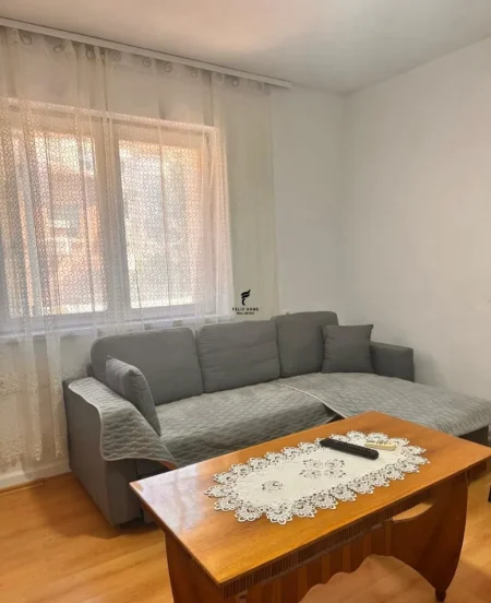 Tirane, jepet me qera apartament 1+1 Kati 2, 50 m² 500 € (MYSLYM SHYRI)