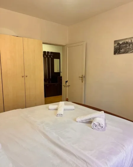 Tirane, jepet me qera apartament 1+1 Kati 2, 50 m² 500 € (MYSLYM SHYRI)