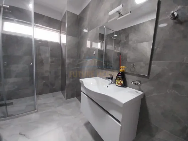 Tirane, jepet me qera apartament 2+1 Kati 2, 100 m² (rruga e kavajes)