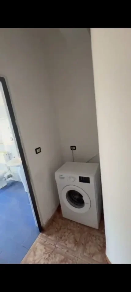 Tirane, jepet me qera apartament 1+1 Kati 2, 90 m² 350 € (Jordan Misja)