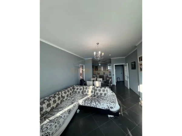 Tirane, shitet apartament 2+1+Ballkon Kati 4, 96 m² 150.000 € (Fresk)