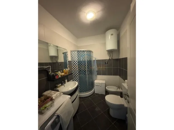 Tirane, shitet apartament 2+1+Ballkon Kati 4, 96 m² 150.000 € (Fresk)