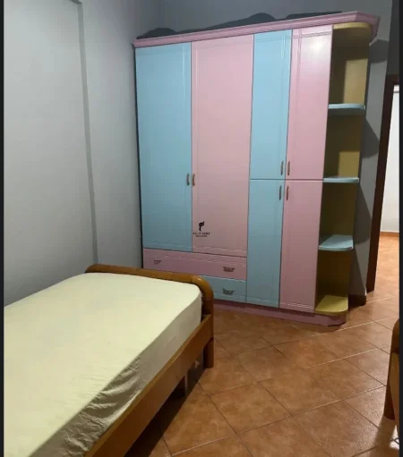Tirane, jepet me qera apartament 2+1 Kati 5, 100 m² 600 € (MYSLYM SHYRI)