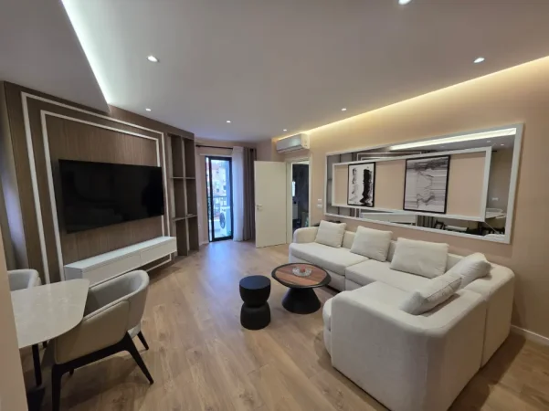 Tirane, shitet apartament 2+1+Ballkon Kati 3, 117 m² 370.000 € (Rruga e Durrësit)