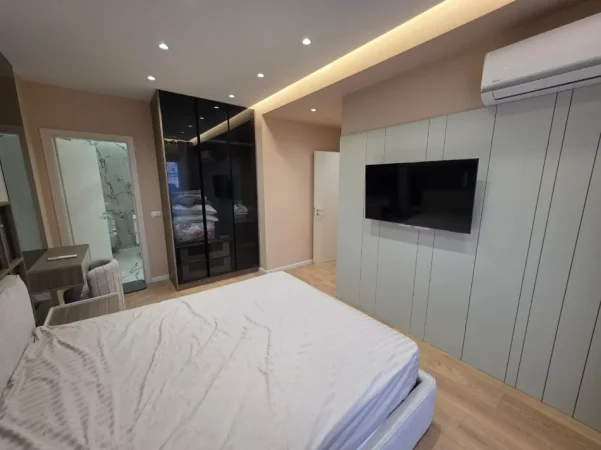 Tirane, shitet apartament 2+1+Ballkon Kati 3, 117 m² 370.000 € (Rruga e Durrësit)