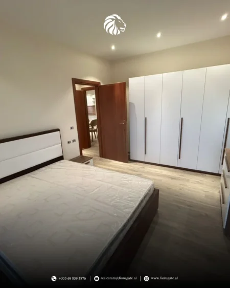 Tirane, jap me qera apartament 3+1+Ballkon , 155 m² 1.400 € (Ismail Qemali)