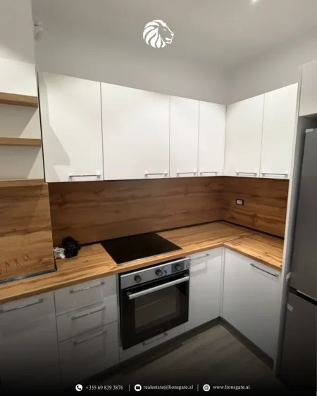 Tirane, jap me qera apartament 3+1+Ballkon , 155 m² 1.400 € (Ismail Qemali)