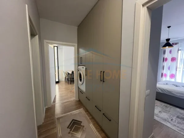 Tirane, jepet me qera apartament 1+1+Ballkon Kati 6, 82 m² 630 € (Kompleksi E88)