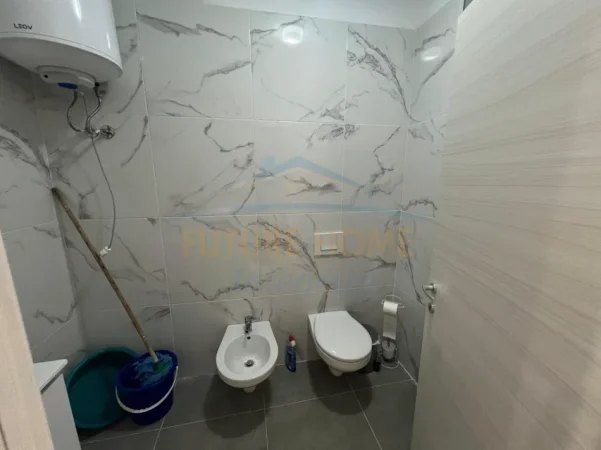 Tirane, jepet me qera apartament 1+1+Ballkon Kati 6, 82 m² 630 € (Kompleksi E88)
