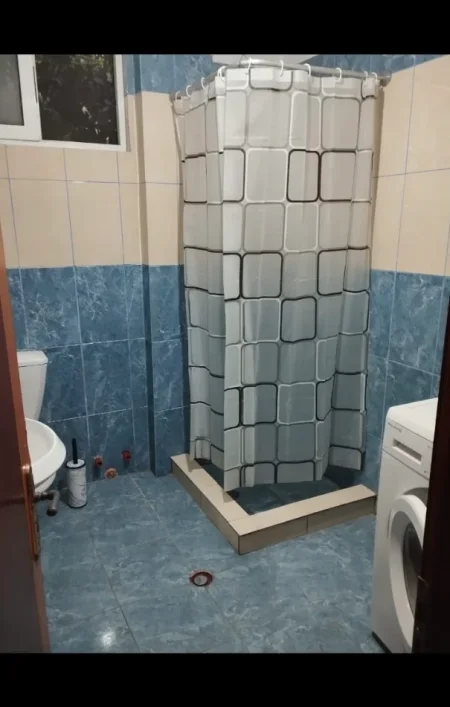 Tirane, jepet me qera apartament 1+1 Kati 1, 60 m² 270 € (Kodra e Priftit)