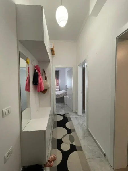 Tirane, shitet apartament 2+1 Kati 3, 83 m² 128.000 € (Fresk)
