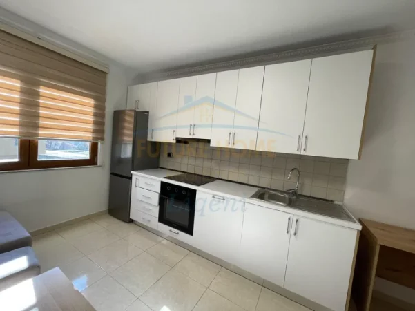 Shqiperi, jepet me qera apartament 1+1 Kati 4, 69 m² 550 € (Bulevardi i Ri)