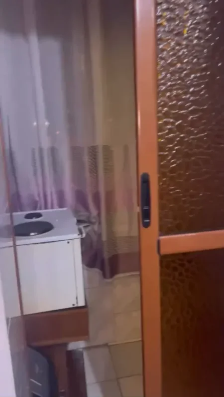 Tirane, jepet me qera apartament 3+1 Kati 4, 92 m² 650 € (RRUGA E KAVAJES)