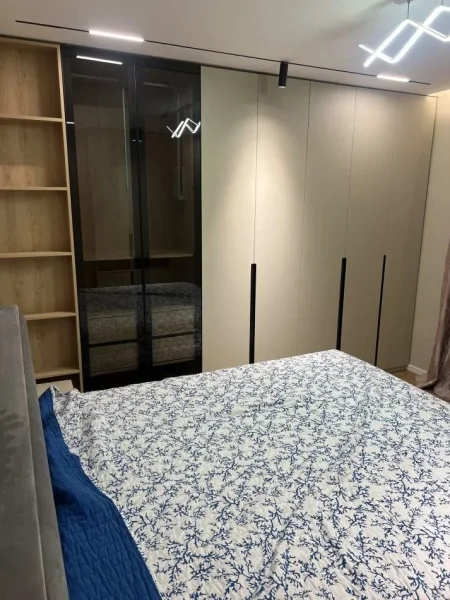 Tirane, jepet me qera apartament 1+1 Kati 1, 75 m² 700 € (Rezidenca Kodra e Diellit 1)