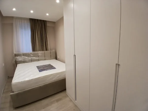 Tirane, jepet me qera apartament 1+1+Ballkon Kati 1, 70 m² 450 € 