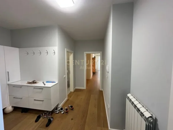 Tirane, shes apartament 2+1+Aneks+Ballkon Kati 3, 151 m² 225.000 € 