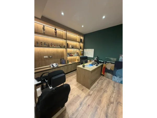 Tirane, shitet apartament 3+1+Aneks+Ballkon Kati 2, 149 m² 350.000 € 