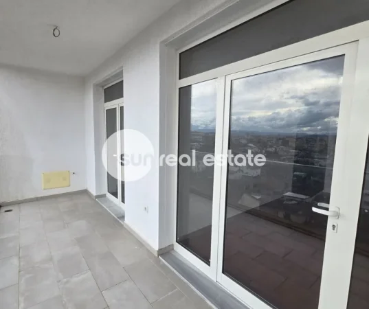 Shkoder, shitet apartament 1+1+Ballkon Kati 7, 70 m² 83.000 € (AFER POLICISE, SHKODER)