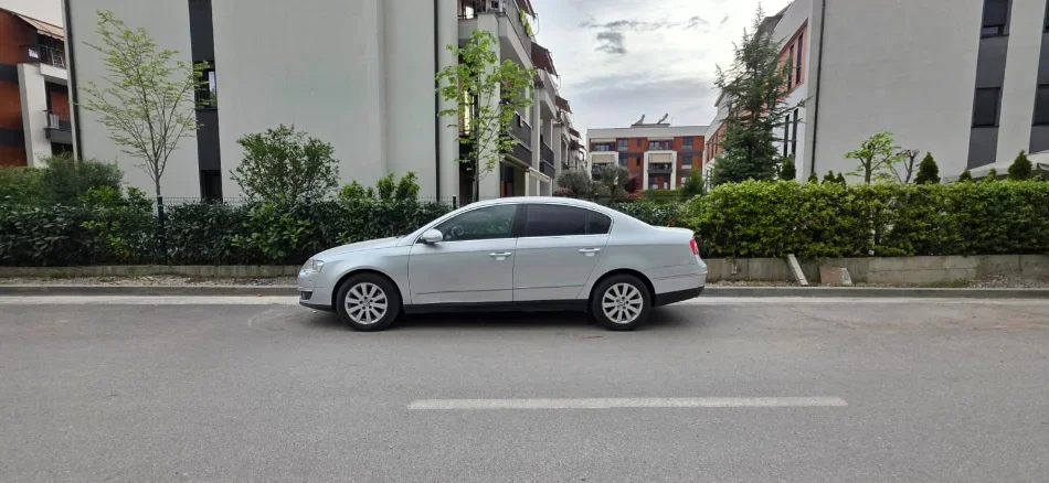 Tirane, shes makine wolfswagen Nafte, automatik 6.000 €