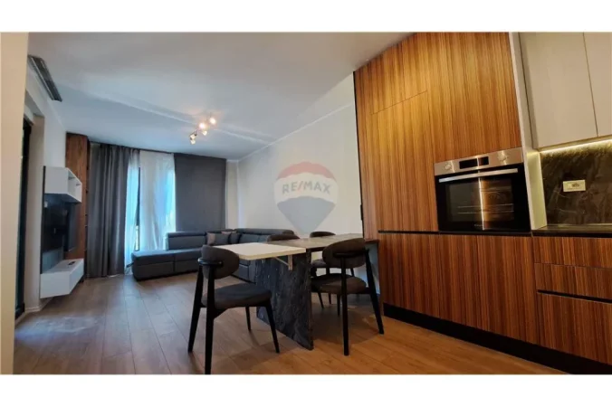 Vlore - Lungomare, shitet apartament 2+1 Kati 5, 99 m² 229.000 € (Rruga Murat Terbaci, Vlore)