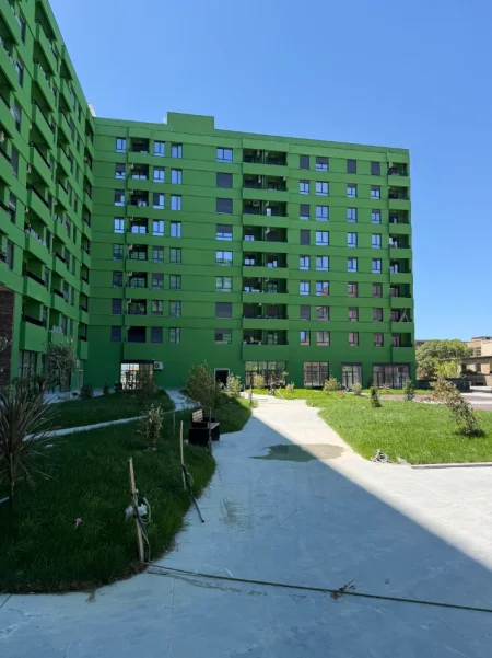 Tirane, shitet apartament 3+1 , 121 m² 178.000 € (5 Maji)